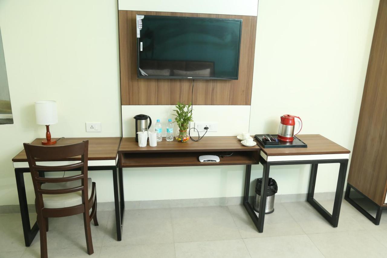 Vijay & Convention Hall Hotel 3*