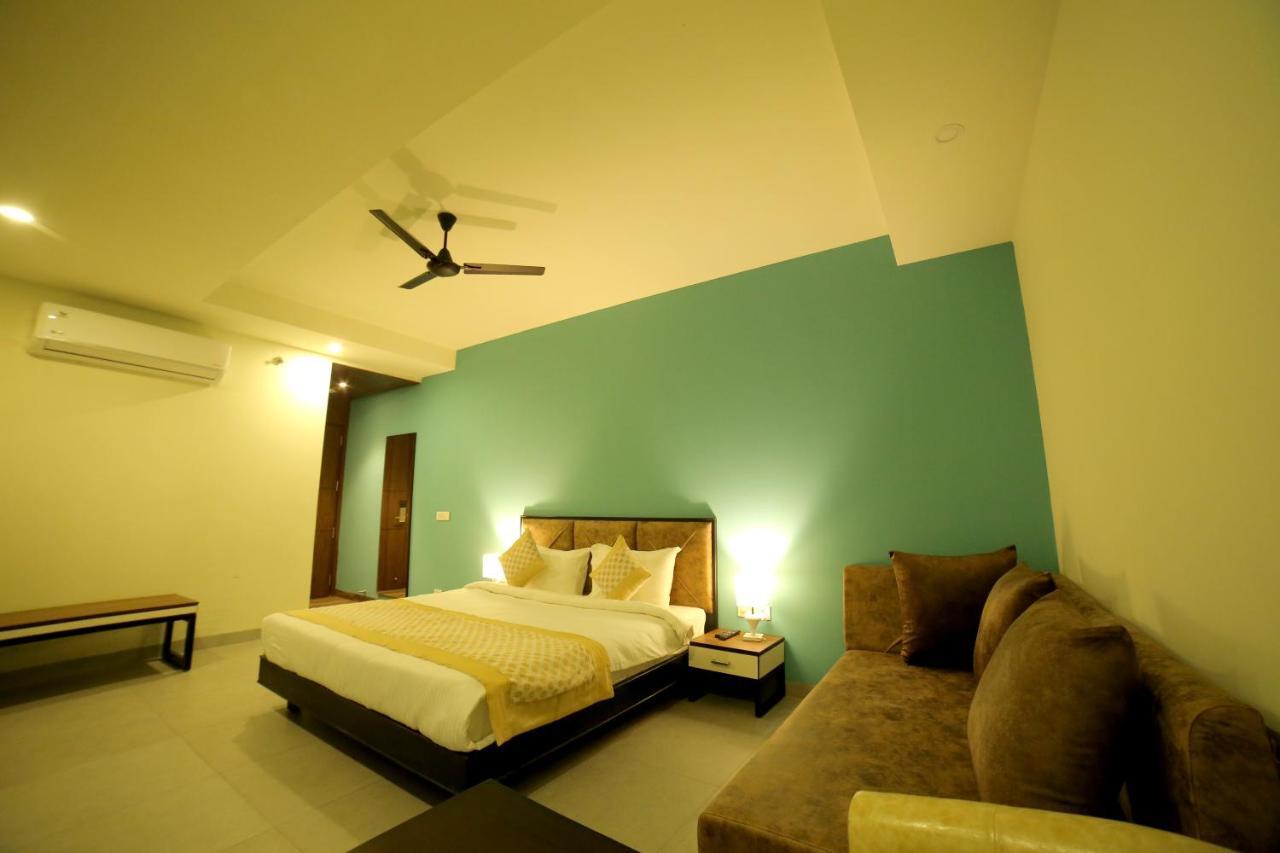 Vijay & Convention Hall Agra (Uttar Pradesh)