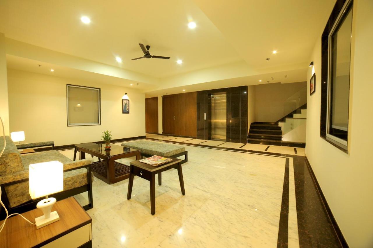 Hotel Vijay & Convention Hall 3*