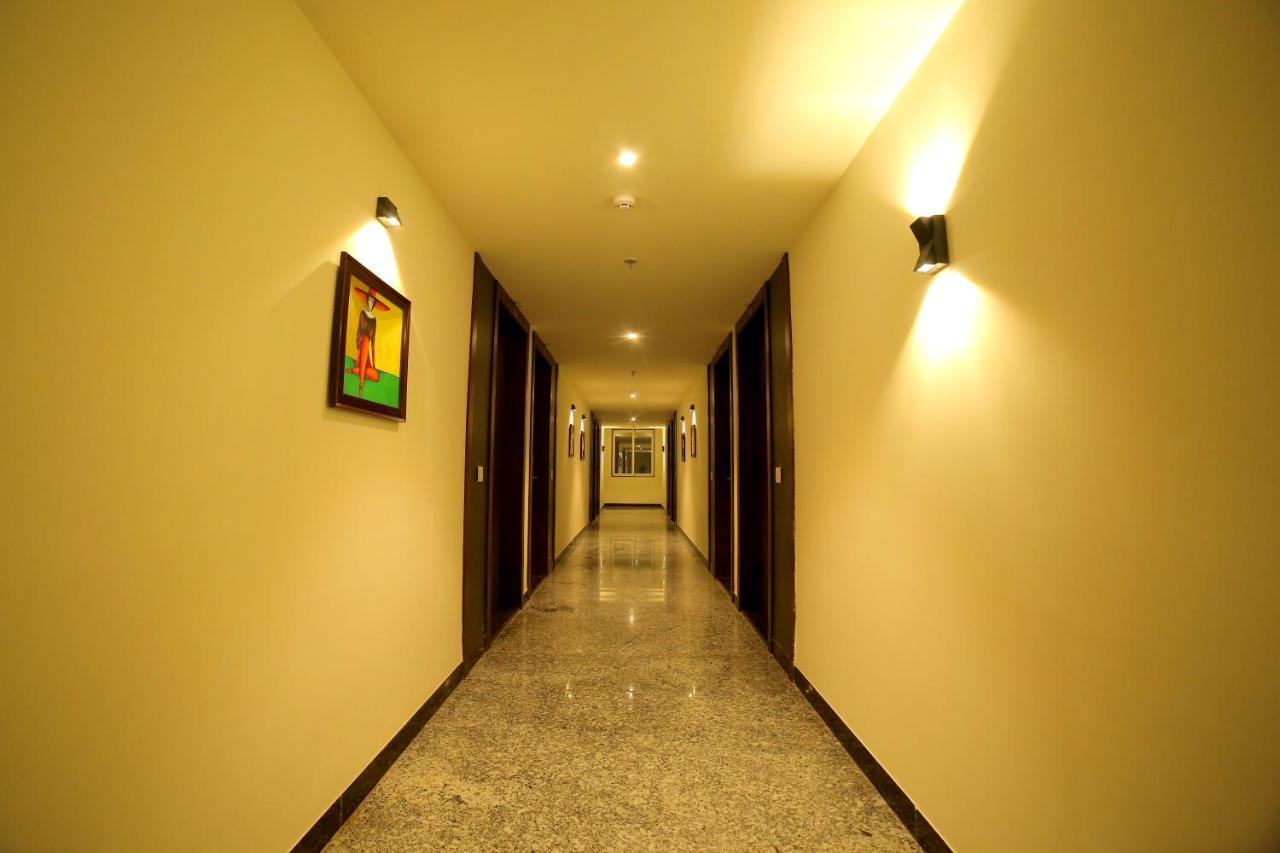 Hotel Vijay & Convention Hall 3*